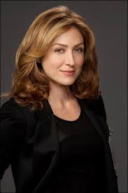 Dr Maura Isles, DVM